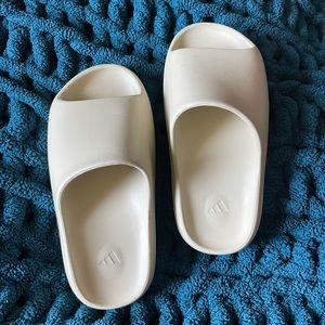 Yeezy Slides
